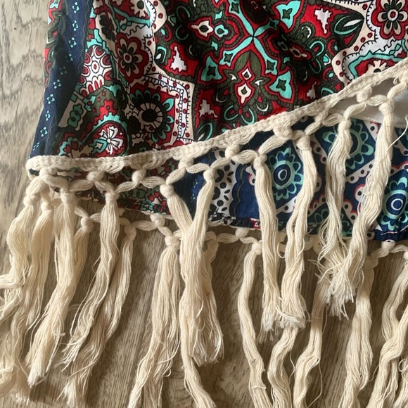 Boutique pattern kimono w/ fringe - Picture 4 of 4